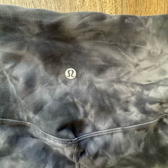 Lululemon Align High-Rise Pant. 25”Leggings. Women’s size 8. - Picture 3 of 13